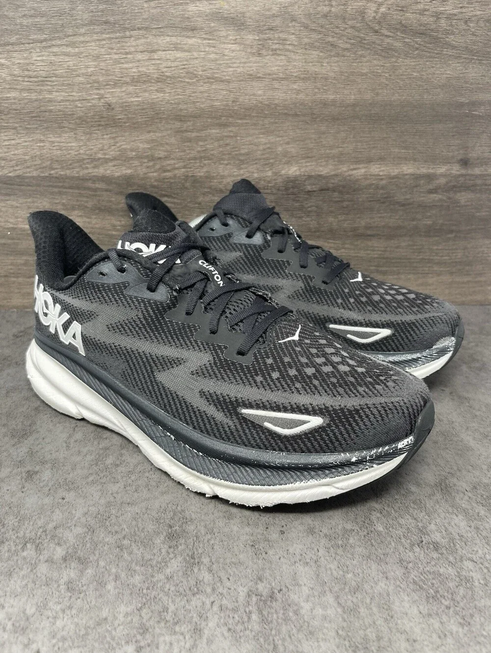 HOKA Clifton 9 Black White Size 11 Mens Cushioned Running Walking Shoes
